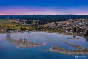 2682 Sunlight Beach Rd, Clinton, WA 98236 - Photo 37