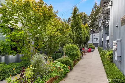519 Madrona Avenue NE #4, Bainbridge Island, WA 98110 - Photo 23