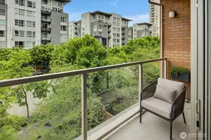 10610 NE 9th Pl, Bellevue, WA 98004 - Photo 11
