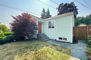 7471 Corliss Ave N, Seattle, WA 98103 - Photo 1