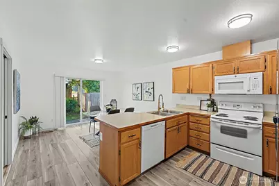 17602 26th Avenue E #3, Tacoma, WA 98445 - Photo 7