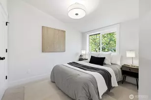 8817 Densmore Ave N, Seattle, WA 98103 - Photo 23