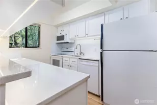 8603 244th St SW, Edmonds, WA 98026 - Photo 5