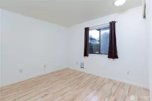 8603 244th St SW, Edmonds, WA 98026 - Photo 9