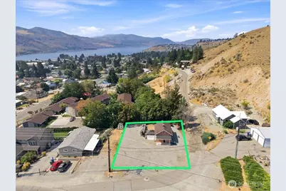 617 N Bradley Street, Chelan, WA 98816 - Photo 7