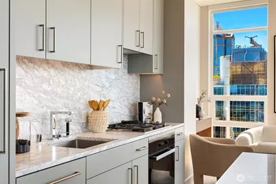 121 Stewart Street #3704, Seattle, WA 98101 - Photo 33