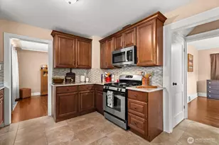 236 S 55th St, Tacoma, WA 98408 - Photo 11