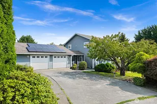 2438 N Bakerview Park Dr, Ferndale, WA 98248 - Photo 1