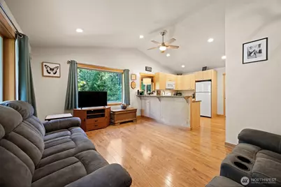 9273 Black Mountain Lane, Maple Falls, WA 98266 - Photo 21