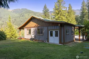 9273 Black Mountain Ln, Maple Falls, WA 98266 - Photo 13