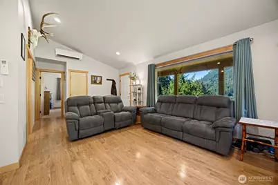 9273 Black Mountain Lane, Maple Falls, WA 98266 - Photo 19