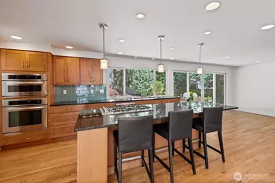 8510 SE 72nd Street, Mercer Island, WA 98040 - Photo 9