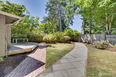 8510 SE 72nd Street, Mercer Island, WA 98040 - Photo 29