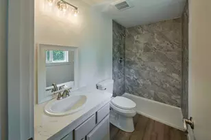 209 Sunset Dr, Longview, WA 98632 - Photo 9