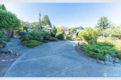 1340 E 8th Street, Port Angeles, WA 98362 - Photo 3