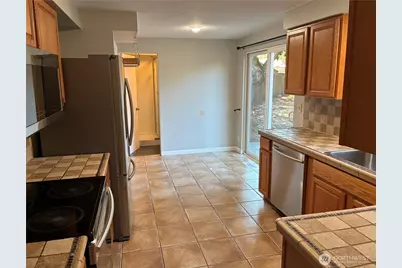 2333 Edmunds Avenue NE, Renton, WA 98056 - Photo 5