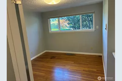 2333 Edmunds Avenue NE, Renton, WA 98056 - Photo 11