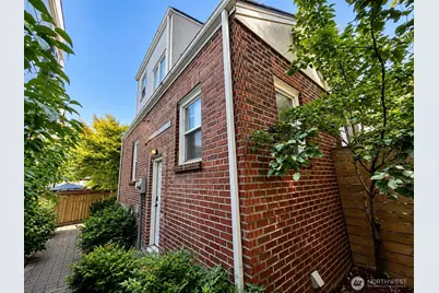 6327 34th Avenue SW, Seattle, WA 98126 - Photo 7