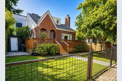 6327 34th Avenue SW, Seattle, WA 98126 - Photo 3