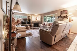 17107 115th St E, Bonney Lake, WA 98391 - Photo 3