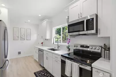 654 NW 53 Street, Seattle, WA 98107 - Photo 7