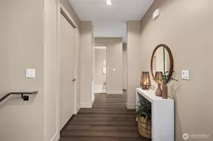 4025 Burton Pl W, Seattle, WA 98199 - Photo 3