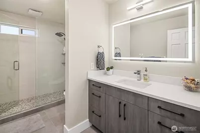 9360 Mercerwood Drive, Mercer Island, WA 98040 - Photo 29