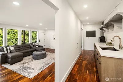 9360 Mercerwood Drive, Mercer Island, WA 98040 - Photo 27
