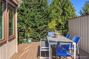 9360 Mercerwood Dr, Mercer Island, WA 98040 - Photo 11
