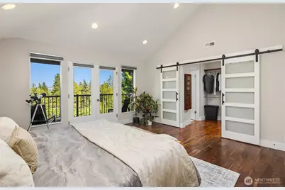 9360 Mercerwood Drive, Mercer Island, WA 98040 - Photo 19