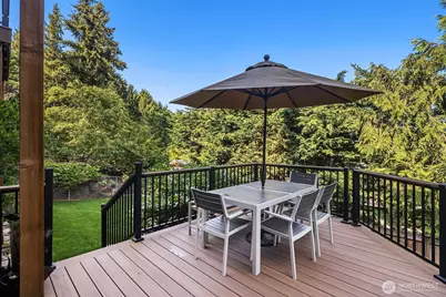 9360 Mercerwood Drive, Mercer Island, WA 98040 - Photo 33