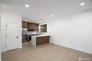 3943 S Morgan St, Seattle, WA 98118 - Photo 7
