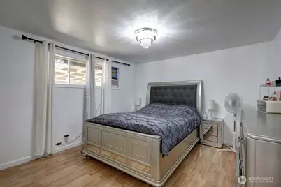 1010 D Street SE, Auburn, WA 98002 - Photo 9
