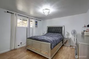 1010 D St SE, Auburn, WA 98002 - Photo 9