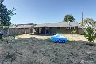 1010 D St SE, Auburn, WA 98002 - Photo 13
