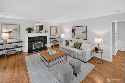 1010 106th Avenue SE, Bellevue, WA 98004 - Photo 9