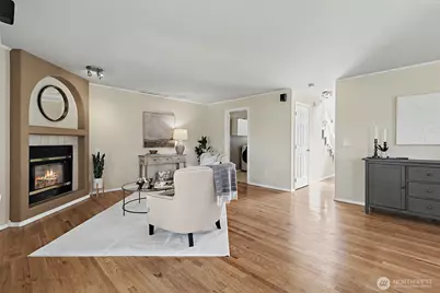 719 Kensington Avenue S, Kent, WA 98030 - Photo 11