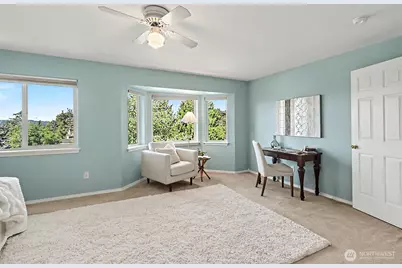719 Kensington Avenue S, Kent, WA 98030 - Photo 19