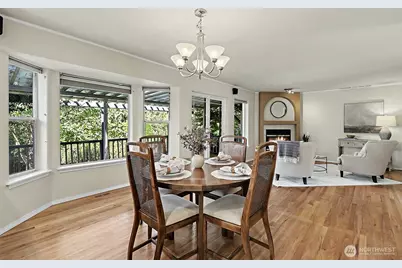 719 Kensington Avenue S, Kent, WA 98030 - Photo 9