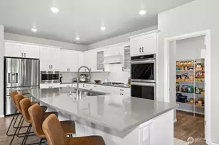 19130 129th St E, Bonney Lake, WA 98391 - Photo 9