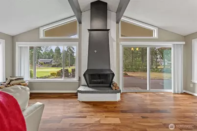 550 E Country Club Drive E, Union, WA 98592 - Photo 5