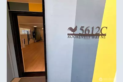 5612 C Roosevelt Way NE, Seattle, WA 98105 - Photo 3