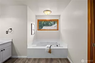 24717 SE 45th Pl, Issaquah, WA 98029 - Photo 25