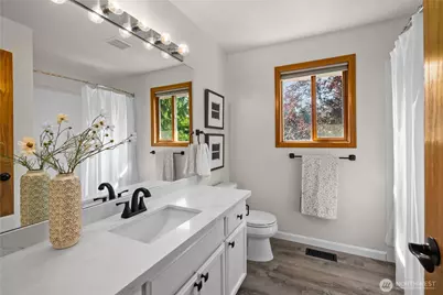 24717 SE 45th Pl, Issaquah, WA 98029 - Photo 29