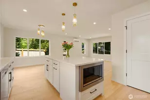 12644 NE 80th St, Kirkland, WA 98033 - Photo 5