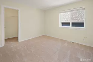 6910 Pinehurst Ave SE, Snoqualmie, WA 98065 - Photo 27