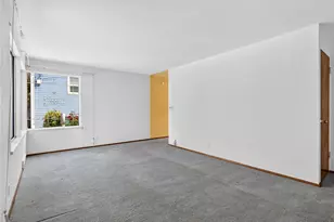 3011 E Pine St, Seattle, WA 98122 - Photo 5