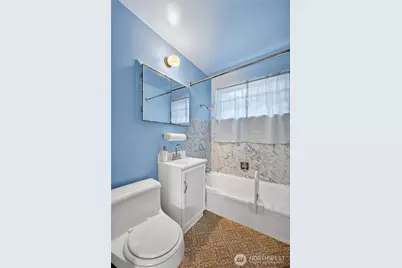 3011 E Pine Street, Seattle, WA 98122 - Photo 9