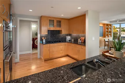 136 Central Way #304, Kirkland, WA 98033 - Photo 15