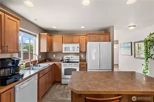 961 NW Longview Dr, Oak Harbor, WA 98277 - Photo 5